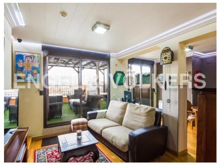 Habitacion Atico Muy Luminosa Con Bano Y Terraza Valencia Exteriör bild