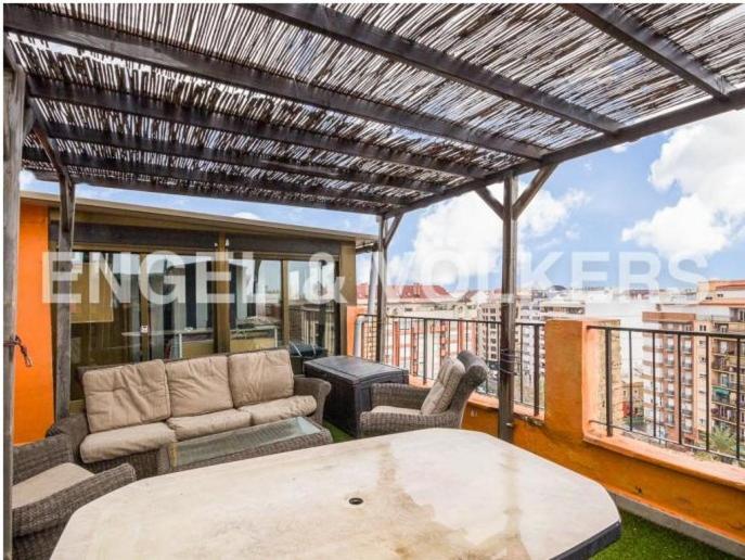 Habitacion Atico Muy Luminosa Con Bano Y Terraza Valencia Exteriör bild